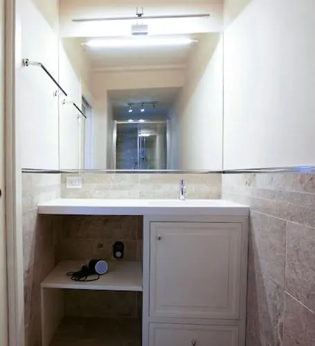 Ampio Bilocale Centralissimo, *